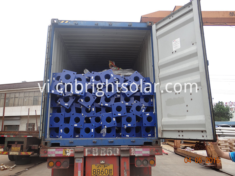 container đường phố năng lượng mặt trời solar streetlight loading container
